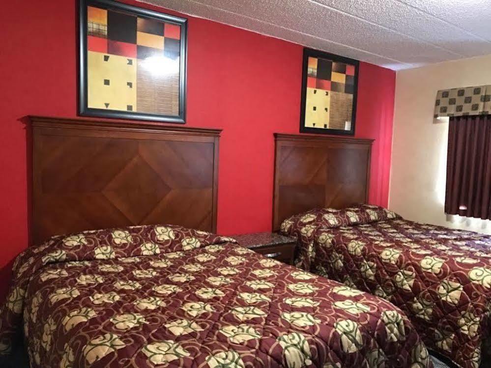 Travelodge By Wyndham Avenel Woodbridge Bagian luar foto
